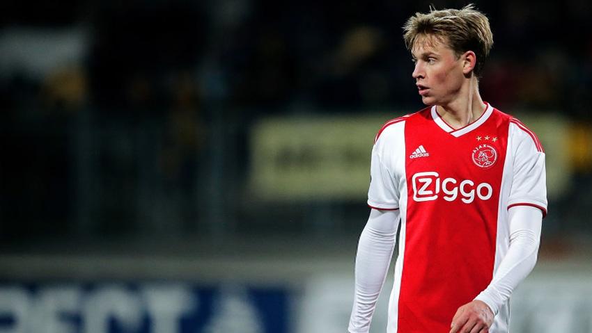 Frenkie de Jong pemain Ajax. Copyright: Indosport.com