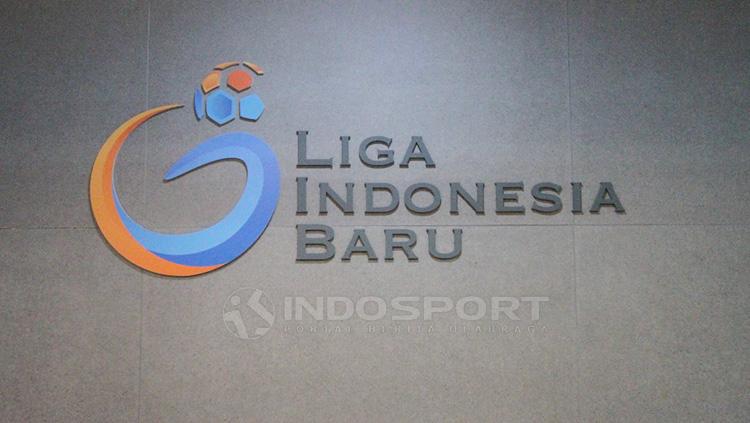 Serangkaian masalah pengelolaan termasuk pengunduran diri Cucu Somantri memunculkan tuntutan serius agar PT LIB sepenuhnya dipimpin oleh kalangan profesional.