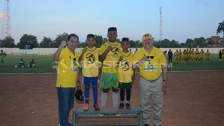 Timnas All Star melakukan seleksi untuk pemain U-12 yang bakal bermain bersama Ronaldinho di Alex Noerdin Cup