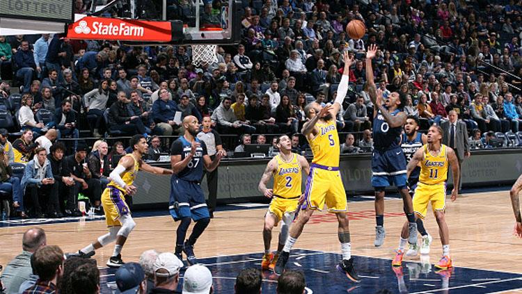 Suasana pertandingan NBA antara Minnesota Timberwolves vs LA Lakers.
