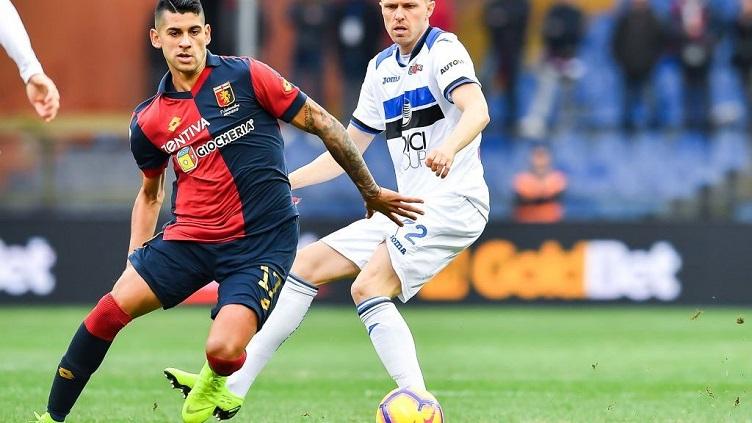 Bek muda bukan buruan utama Matthijs de Ligt, Cristian Romero (kiri), tengah menjalani tes medis di J-Medical untuk segera merampungkan kepindahannya ke Juventus.