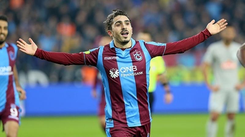 Lionel Messi-nya Turki, Abdulkadir Omur, kabarnya diminati AC Milan.