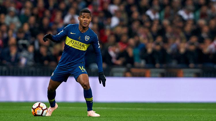 Klub Serie A Italia, AC Milan, bergabung dalam perburuan gelandang bertahan milik klub Rusia, Zenit St. Petersburg, yang bernama Wilmar Barrios.