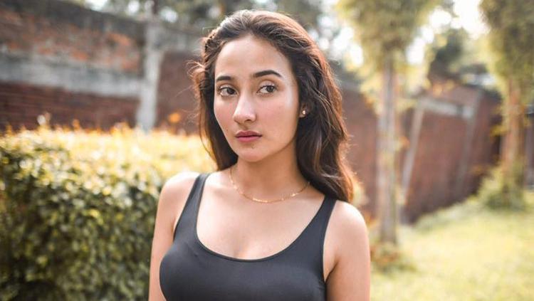 Wanita cantik Naomi Zaskia kelahiran Jerman dikabarkan dekat dengan Sule