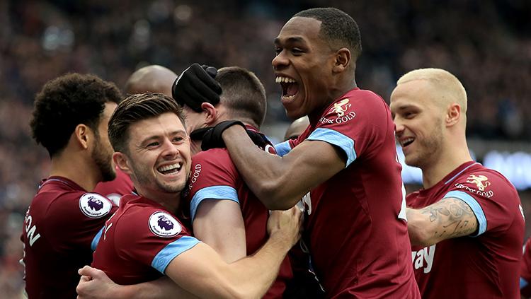 Aksi selebrasi pemain West Ham United usai Declan Rice berhasil mencetak gol pada menit ke-48