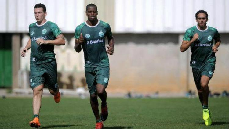 Neguete (tengah) dikabarkan akan berseragam Persija Jakarta.