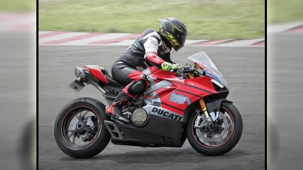 Pembalap Indonesia, M. Iqbal Hakeem. - INDOSPORT