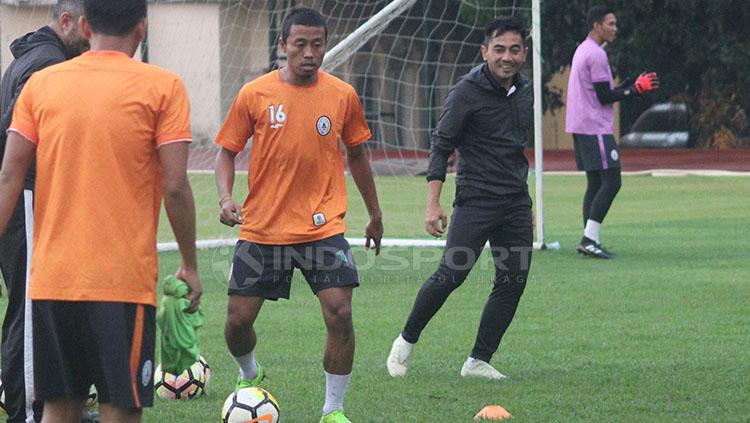 Suasana Seto Nurdiantoro latihan  bersama PSS Sleman