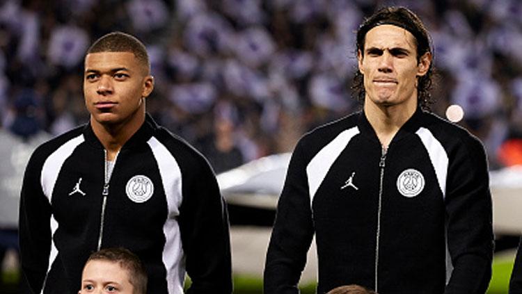Striker PSG, Edinson Cavani (kanan) menjadi incaran lanjutan Inter Milan usai belum mendapat kepastian boyong Romelu Lukaku.