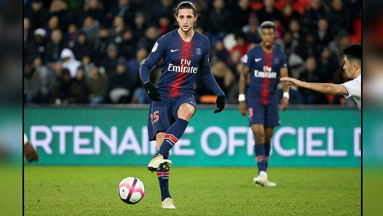 Adrien Rabiot, gelandang tengah PSG. Copyright: INDOSPORT