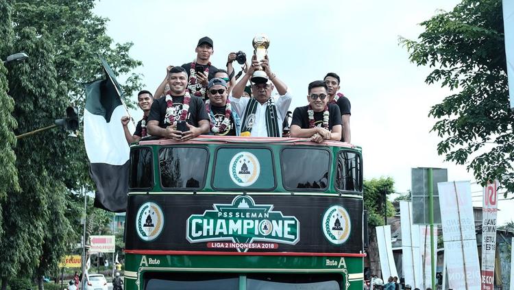 PSS Sleman saat merayakan gelar juara Liga 2 2018. Copyright: Twitter/@BCSxPSS_1976