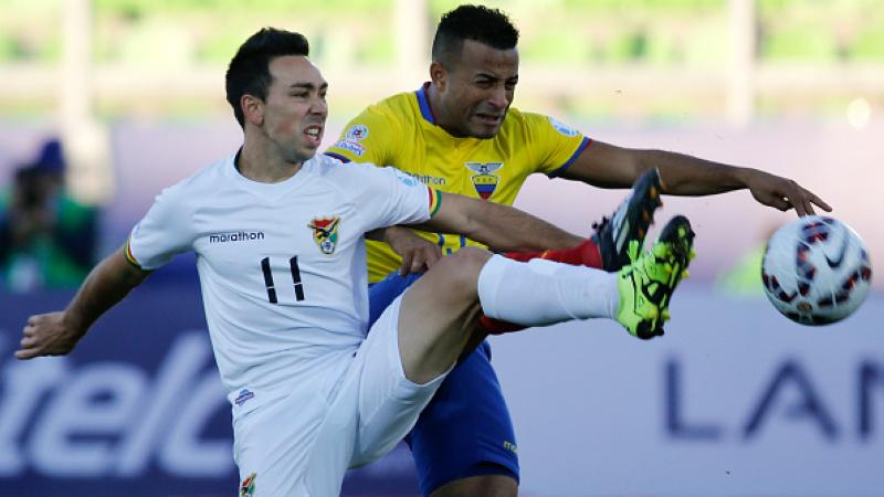 Damian Lizio (nomor punggung 11) saat membela Timnas Bolivia.