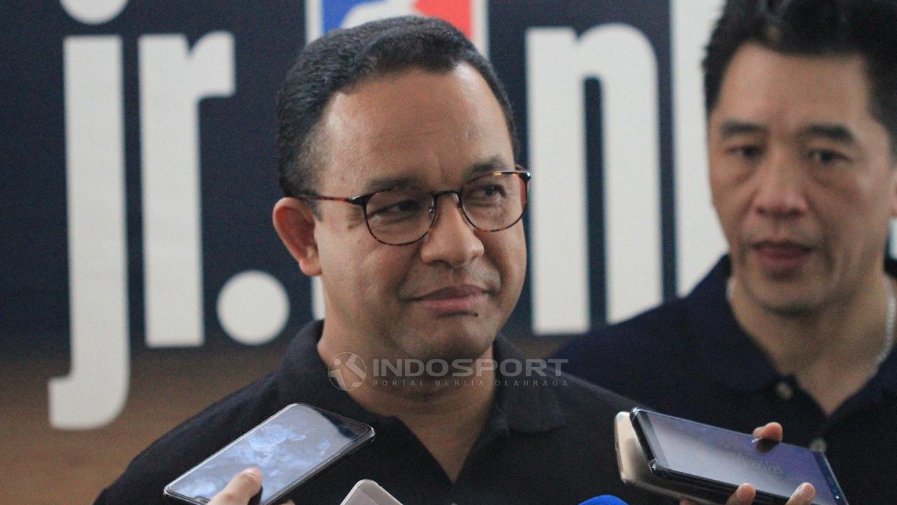 Gubernur DKI Jakarta, Anies Baswedan, mengatakan bahwa tak ada pemotongan anggaran untuk Formula E. - INDOSPORT