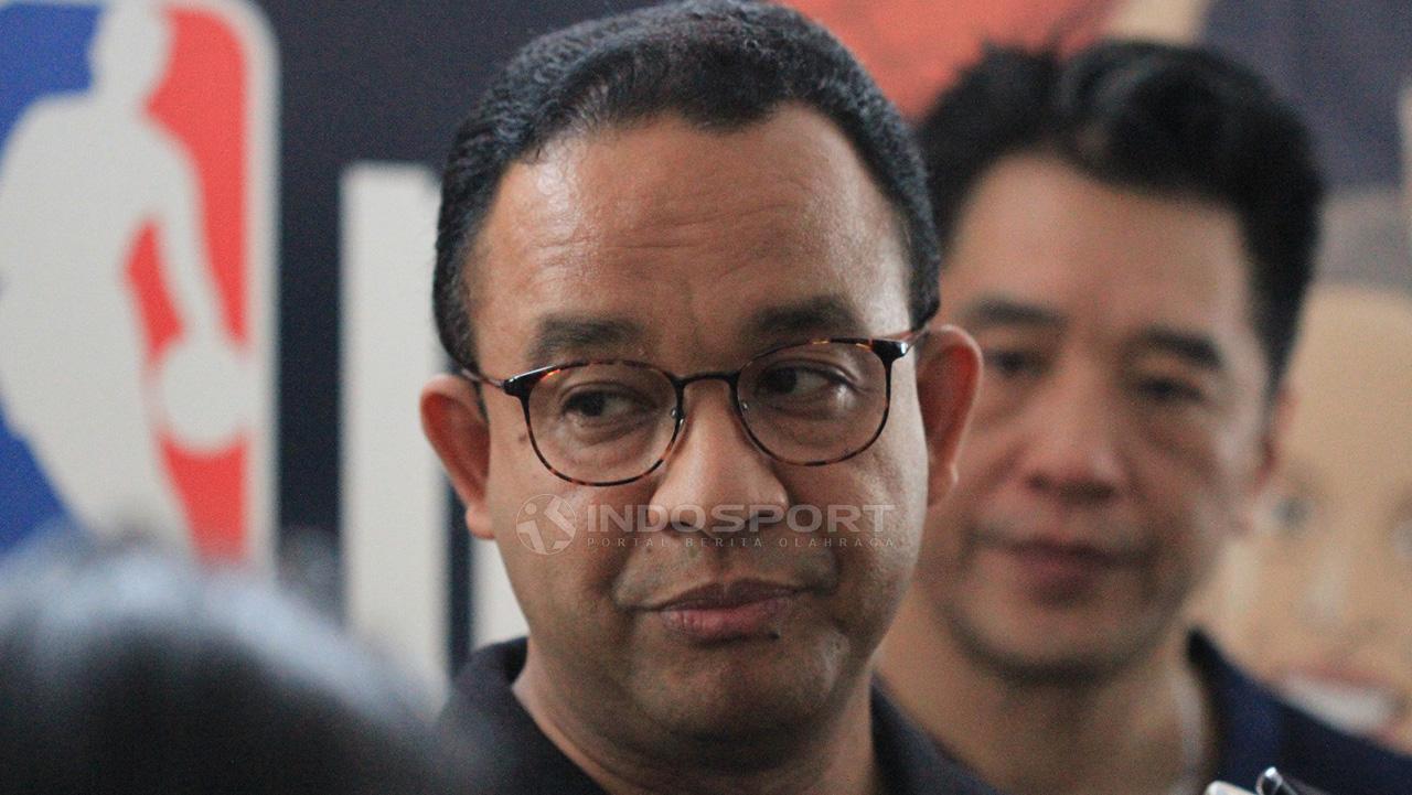 Gurbernur DKI Jakarta, Anies Baswedan memberikan keterangan mengenai acara Akedemi Pelatih Jr. NBA 2019 di GOR Ciracas, Jakarta Timur