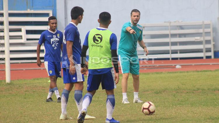 Radovic kembali pimpin latihan Persib