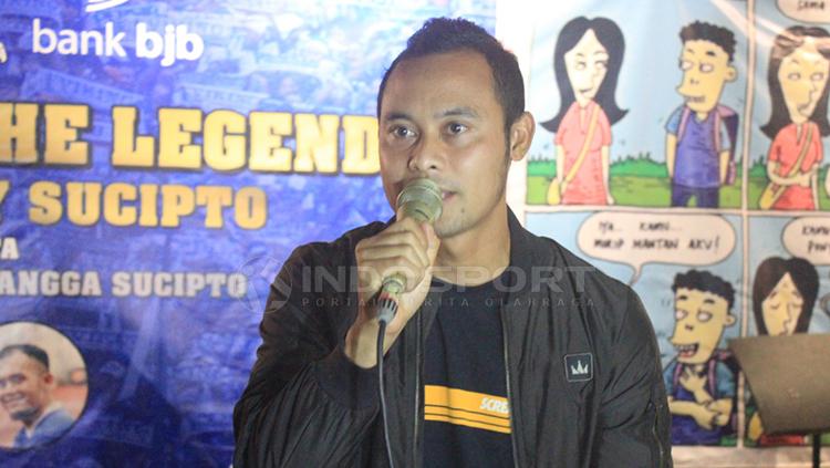 Mantan pemain Persib, Atep, resmi jadi calon wakil Bupati Bandung. - INDOSPORT