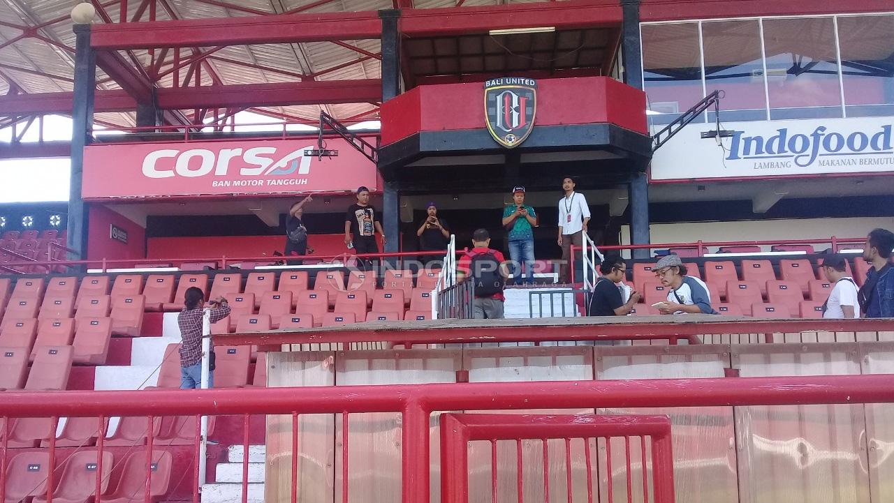 Keberhasilan Bali United dalam pengembangan bisnis sepak bola, seperti kepemilikan Stadion Kapten I Wayan Dipta, membuka mata tentang pengembangan sport tourism Pulau Dewata.