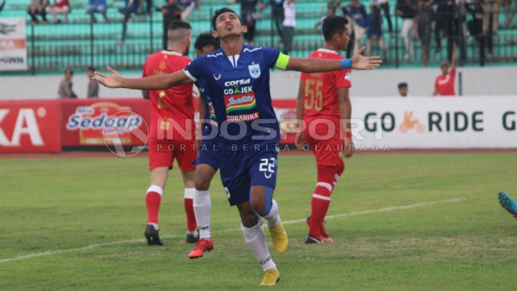 Hari Nur Yulianto, pemain PSIS Semarang. Copyright: Ronald Seger Prabowo/INDOSPORT