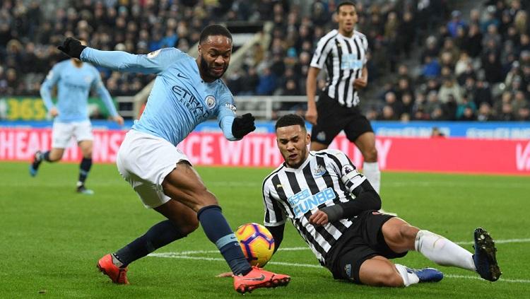 Aksi individu Raheem Sterling