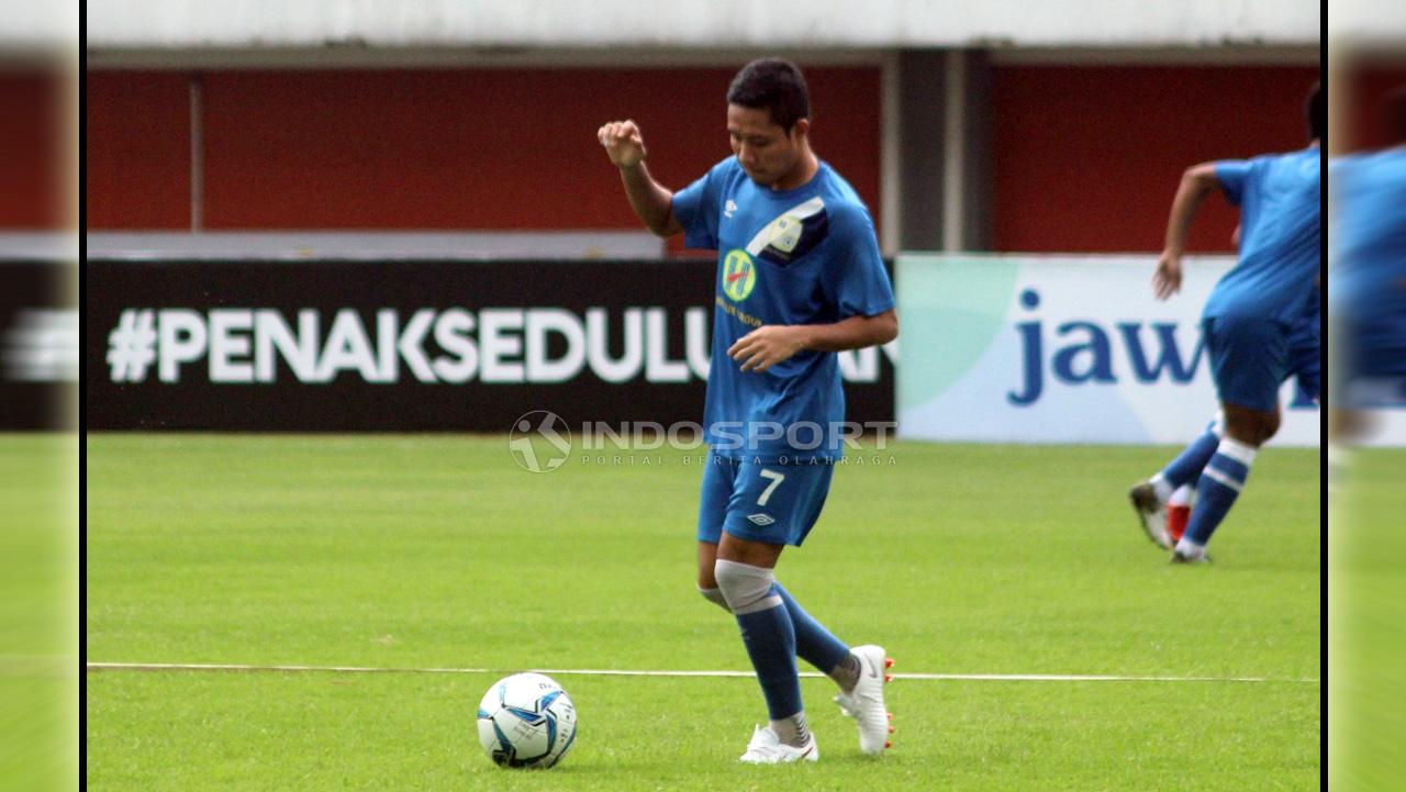 Pemain Barito Putera, Evan Dimas. Copyright: Ronald Seger Prabowo/Indosport.com