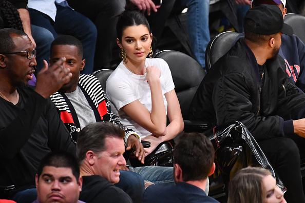 Kendall Jenner di pertandingan LA Lakers vs Philadelphia 76ers Copyright: Getty Images