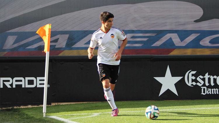 Valencia membekuk Real Madrid dengan skor 4-1 di pekan kesembilan LaLiga Spanyol. Carlos Soler menjadi bintang lewat hattrick yang tercipta via penalti. - INDOSPORT