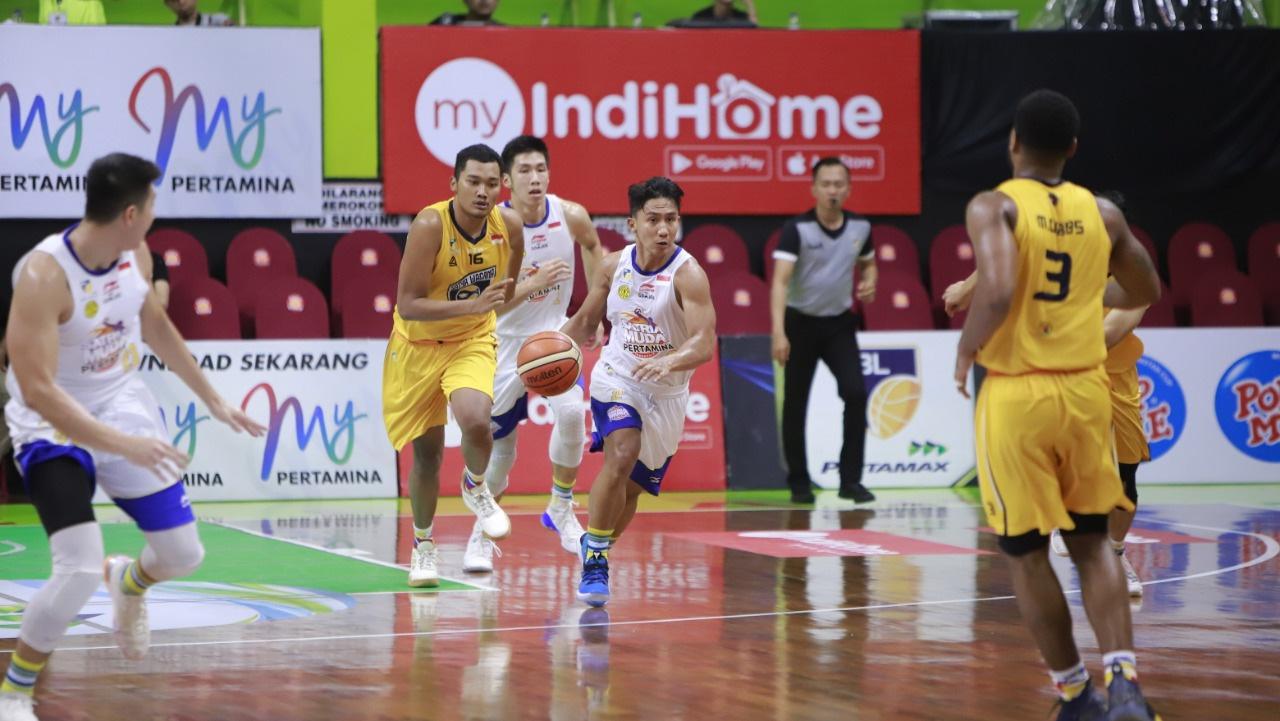 Pertandingan antara Satria Muda vs Satya Wacana. Copyright: Humas IBL