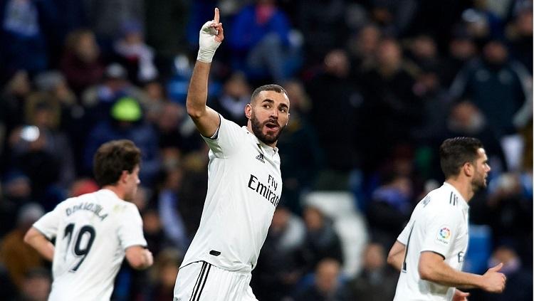 Karim Benzema merayakan golnya yang dicetak ke gawang Alaves. Copyright: Twitter @ChampionsLeague