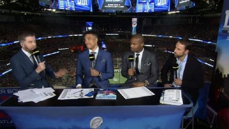 Gareth Southgate, paling kanan, hadir dalam siaran BBC selama pertandingan final Super Bowl 53