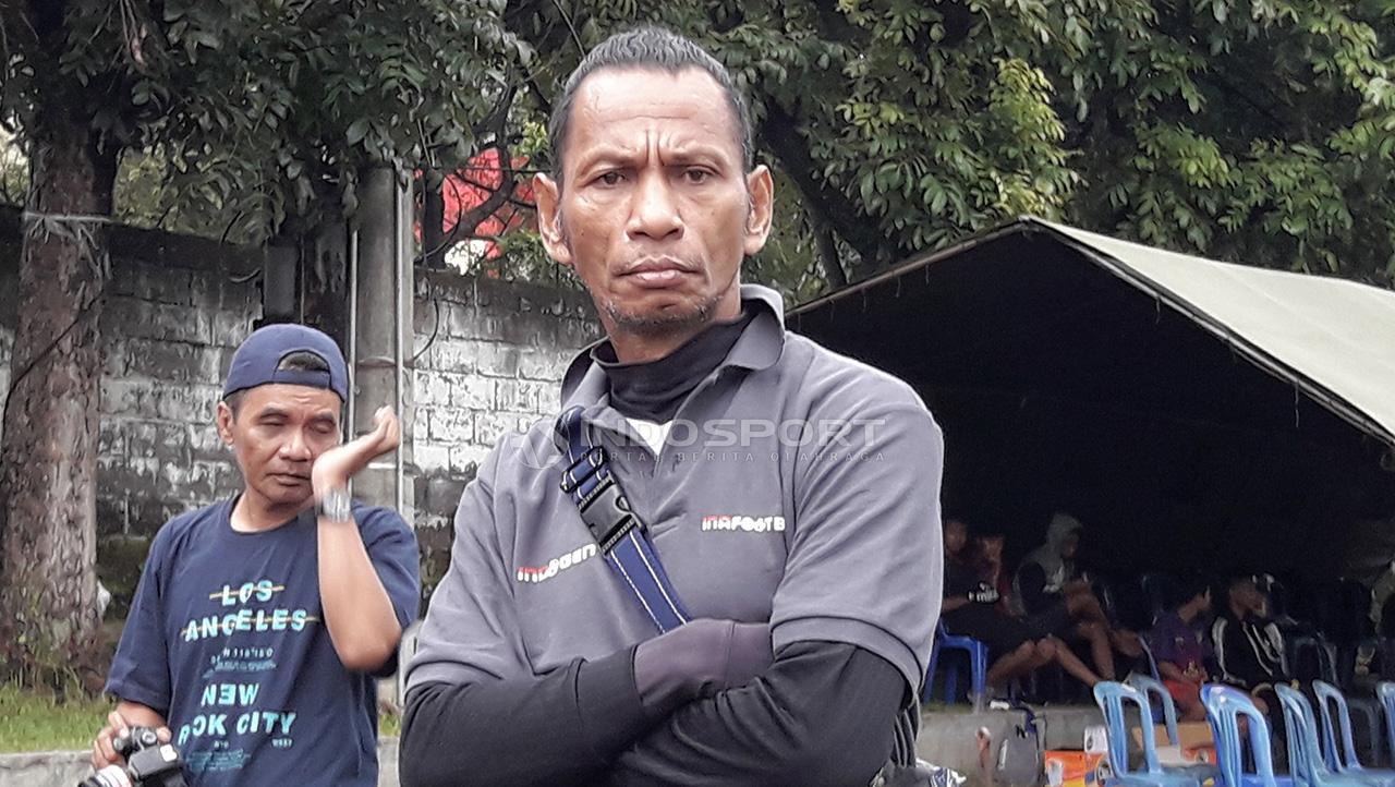 Striker Legendaris Timnas Indonesia, Rocky Putiray bongkar praktik mafia sepak bola. - INDOSPORT