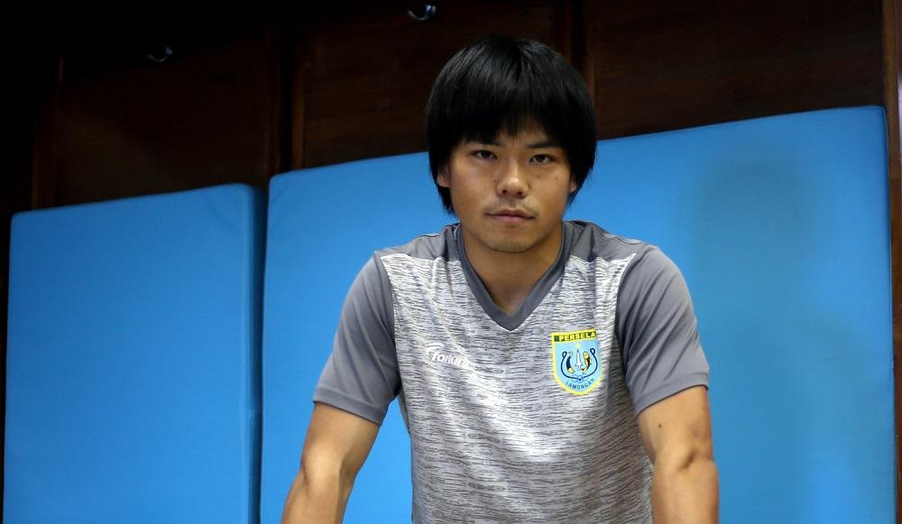 Pemain asing baru Persela Lamongan asal Jepang, Kei Hirose. Copyright: perselafootball.com