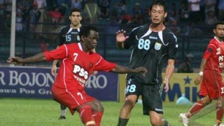 Mantan pemain Persela Lamongan, Tomoaki Komorida (88). Copyright: http://12paz.blogspot.com