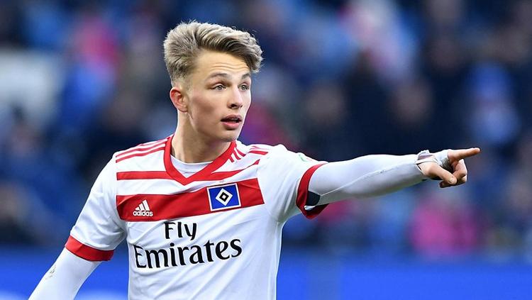 Jann-Fiete Arp resmi gabung Bayern Munchen