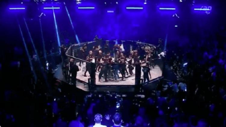 pertarungan MMA yang menuai kericuhan - INDOSPORT