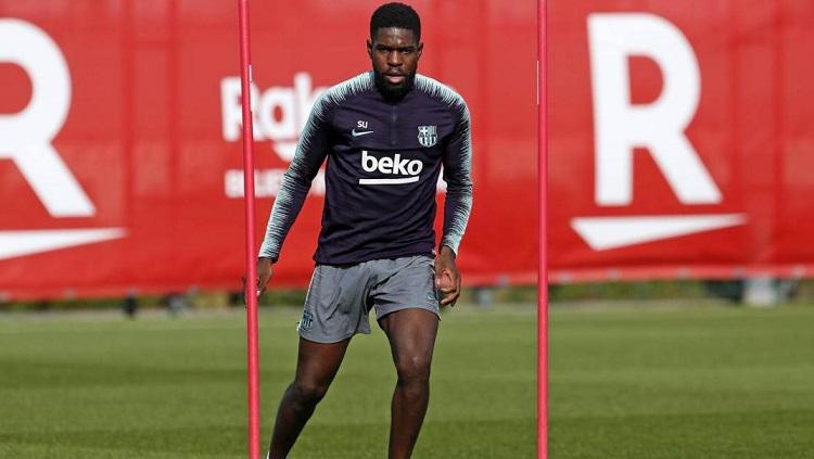 Samuel Umtiti berlatih di Barcelona. Copyright: FC Barcelona