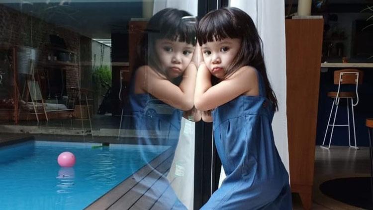 Putri Gading Marten, Gempita Nora Marten mengundang decak kagum dari netizen saat menunjukkan kemampuan bermain basket.