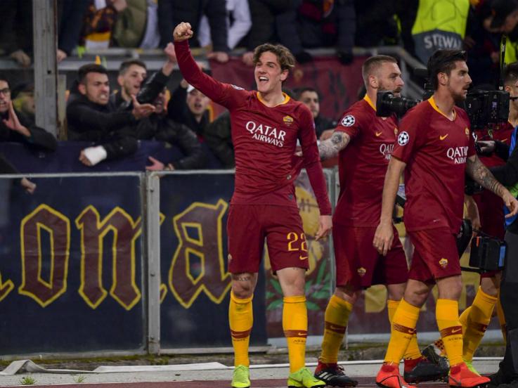 Selebrasi Nicolo Zaniolo saat menambah keunggulan untuk AS Roma atas Porto di Liga Champions, Rabu (13/02/19). Copyright: asroma.com