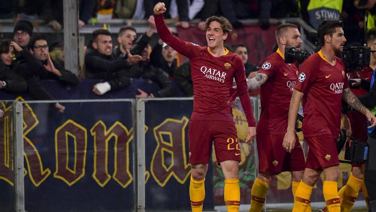 Selebrasi Nicolo Zaniolo saat menambah keunggulan untuk AS Roma atas Porto di Liga Champions, Rabu (13/02/19). Copyright: asroma.com