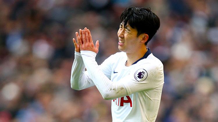 Penyerang Tottenham Hotspur, Son Heung-min, diketahui menjadi korban rasis fans Everton usai melakukan tekel keras kepada Andre Gomes.