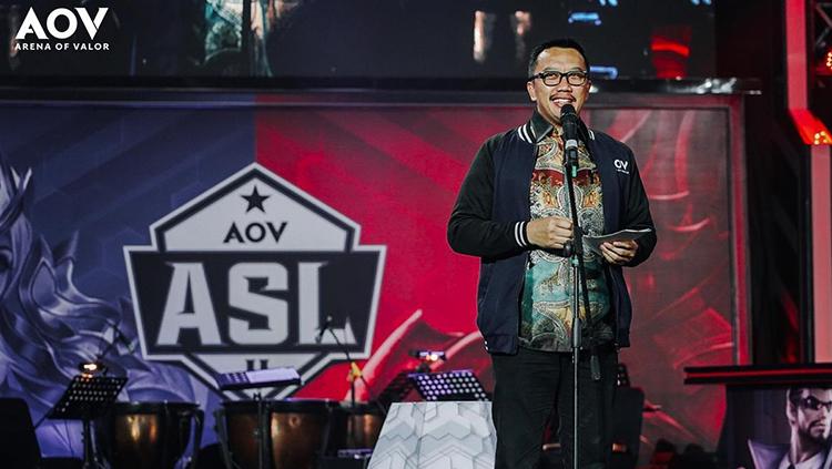 Menpora, Imam Nahrawi memberikan sambutan diAOV Star League Season 2 Copyright: Humas Garena Indonesia