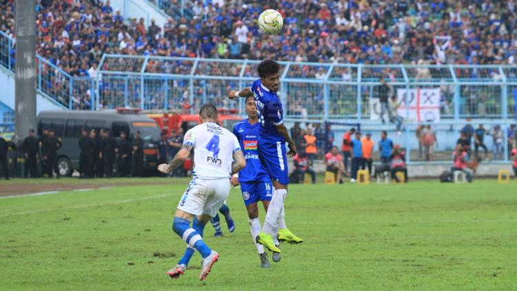 Situasi pertandingan Arema FC vs Persib Bandung Copyright: Ian Setiawan/INDOSPORT