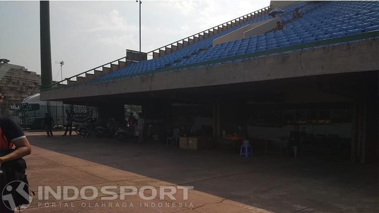 Tribun Stadion Kosong jelang Vietnam vs Timnas Indonesia U-22 Copyright: Zainal Hasan/INDOSPORT