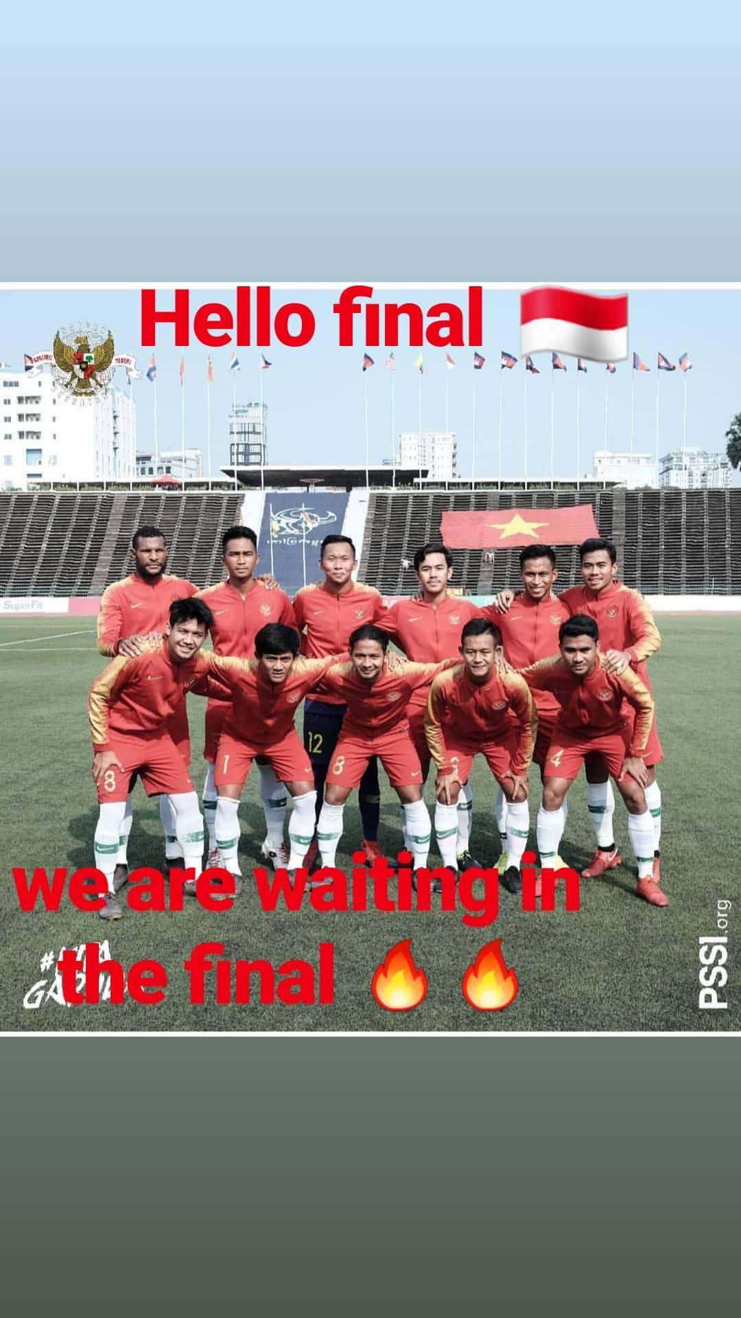 Ezra Walian mengucapkan selamat atas keberhasilan Timnas Indonesia U-22 ke final. Copyright: Instagram.com/ezrawalian