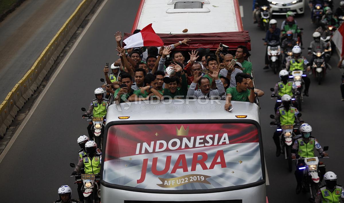 Kemenangan Timnas Indonesia U-22 di Piala AFF U-22 2019 menuai kebanggan bagi masyarakat Indonesia.