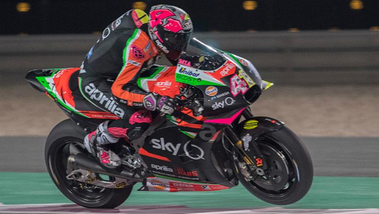 Aleix Espargaro dari tim Aprilia Gresini Racing.