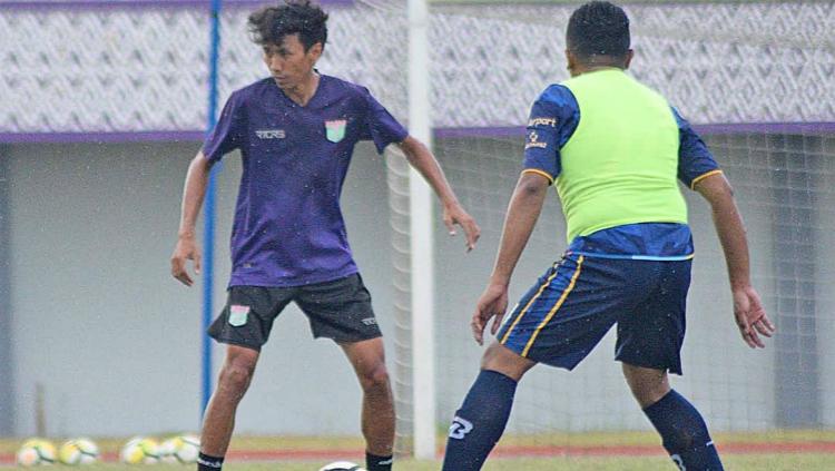 Eks Persija Jakarta, Amarzukih bergabung dengan Persita Tangerang. Copyright: Media Persita