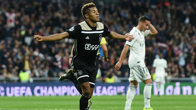 Selebrasi pemain Ajax Amsterdam, David Neres, Copyright: INDOSPORT