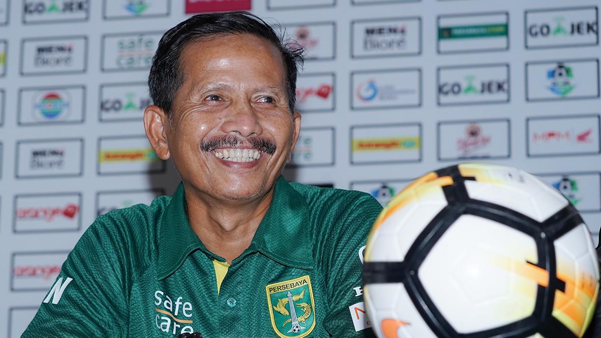 Pelatih Persebaya Surabaya, Djajang Nurdjaman. - INDOSPORT