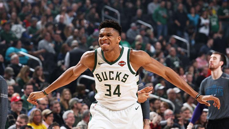 Selebrasi Giannis Antetokounmpo, pemain bintang dari Milwaukee Bucks.