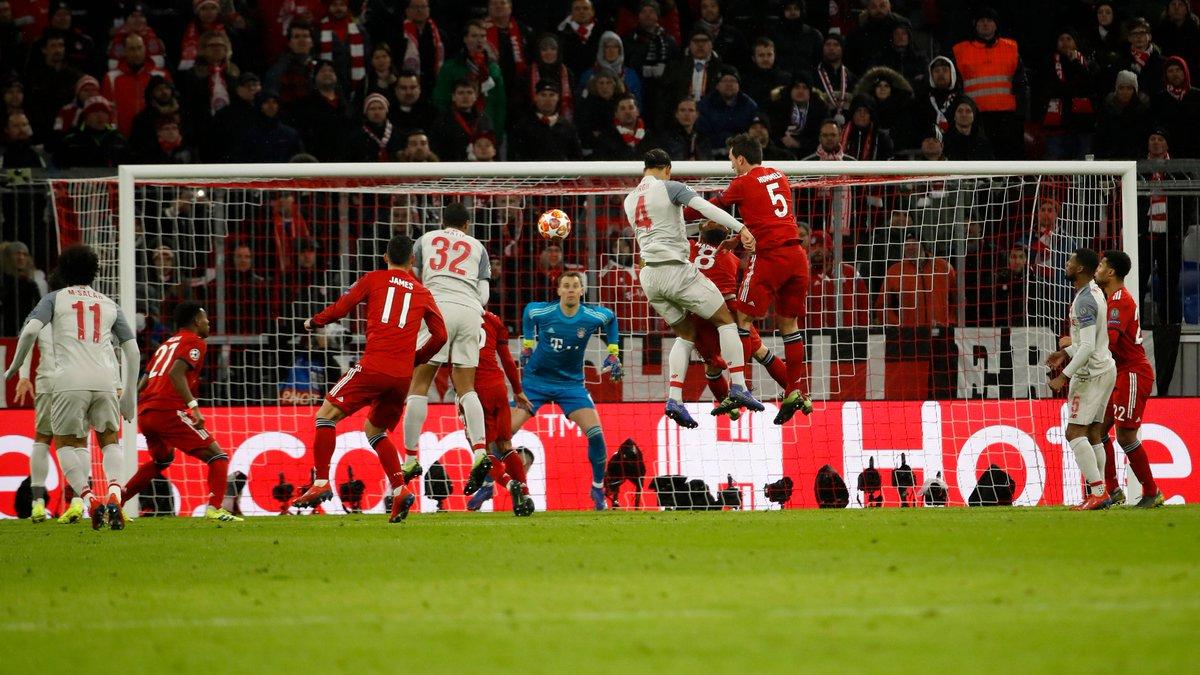 Gol Virgil van Dijk lawan Bayern Munchen Copyright: INDOSPORT